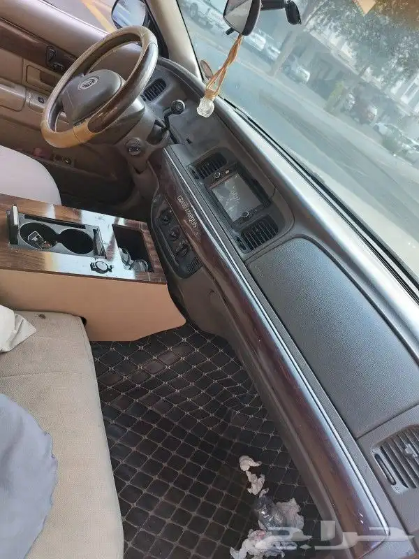 فورد فكتوريا 1