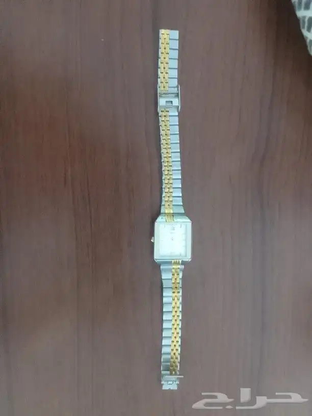 ساعة نسائية من شركة SWC للبيع المستعجل 0