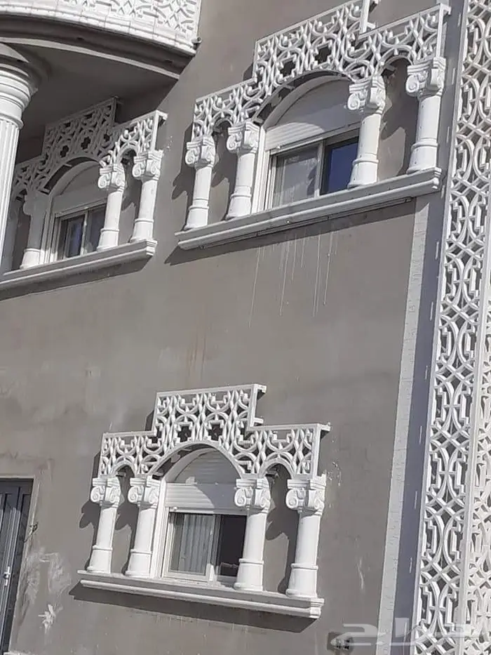 تصميم واجهات وتنفيذ 7