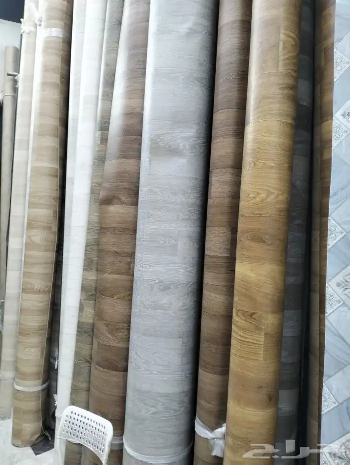 يوجد موكيت تركى وامارتى ووطني وجميع انواع الفنيل بلجيكا وفرن 10