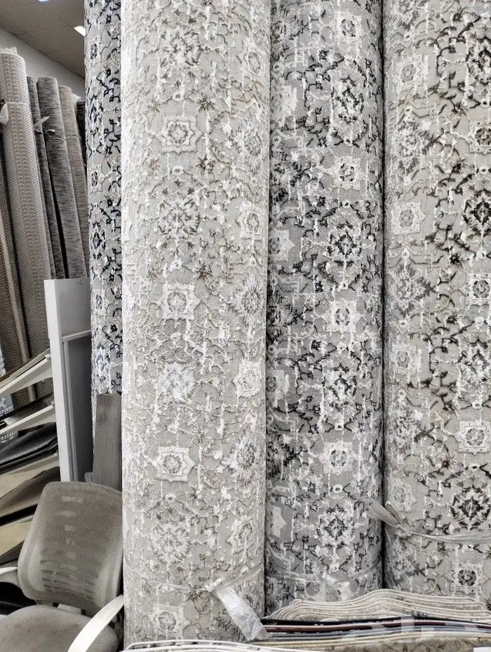 يوجد موكيت تركى وامارتى ووطني وجميع انواع الفنيل بلجيكا وفرن 12