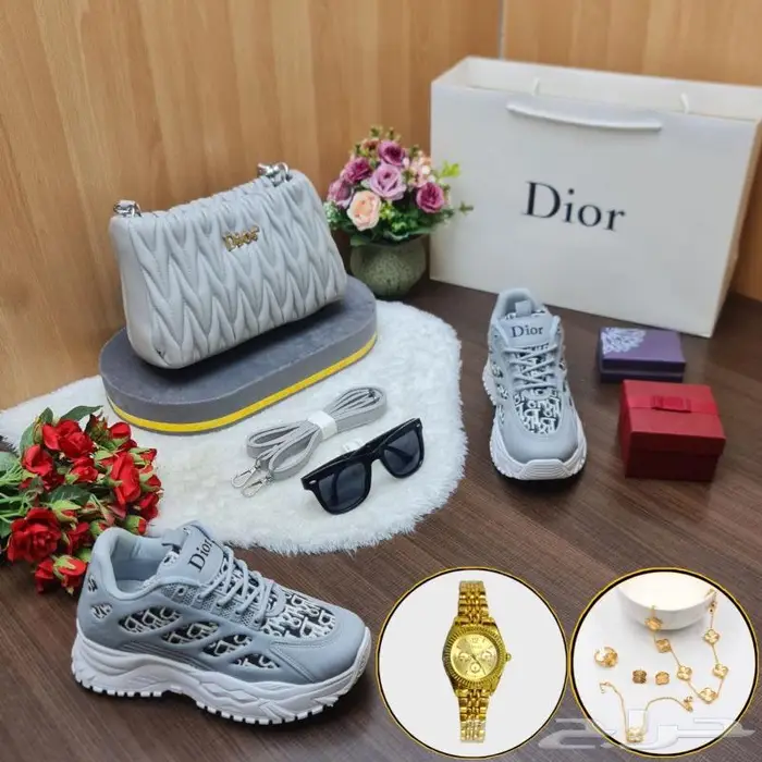 هدايا نسائية ماركة Dior 1