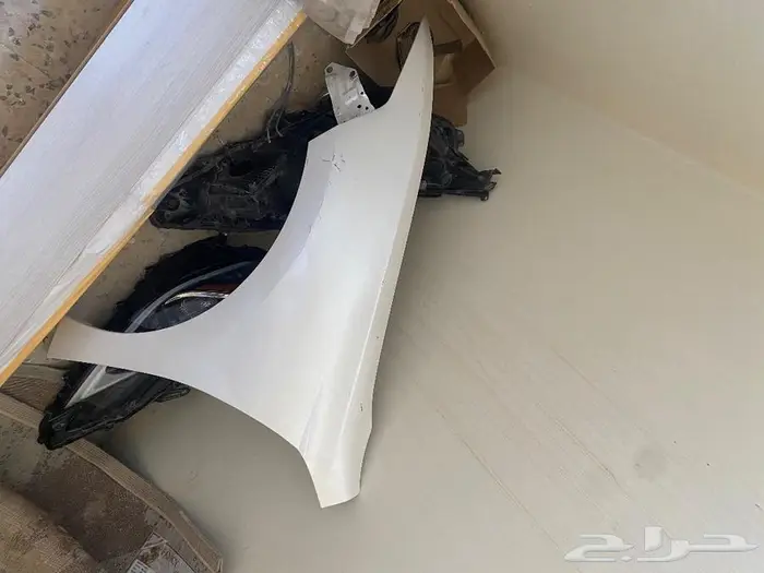 رفرف لكزس امامي يسار ابيض لؤلؤي 0