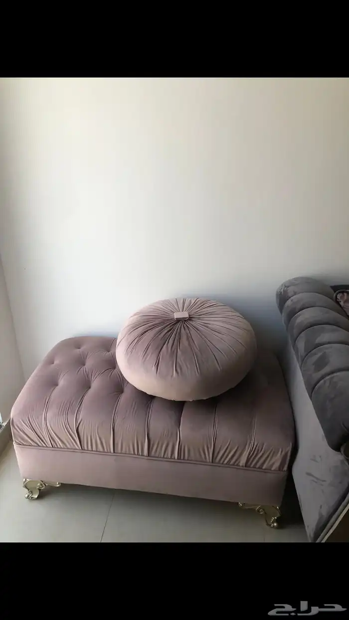 كنب كلاسك للبيع في حاله ممتازه 0