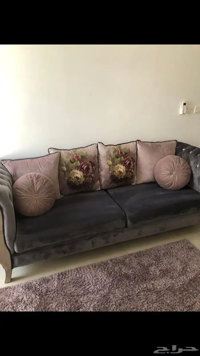 كنب كلاسك للبيع في حاله ممتازه 1