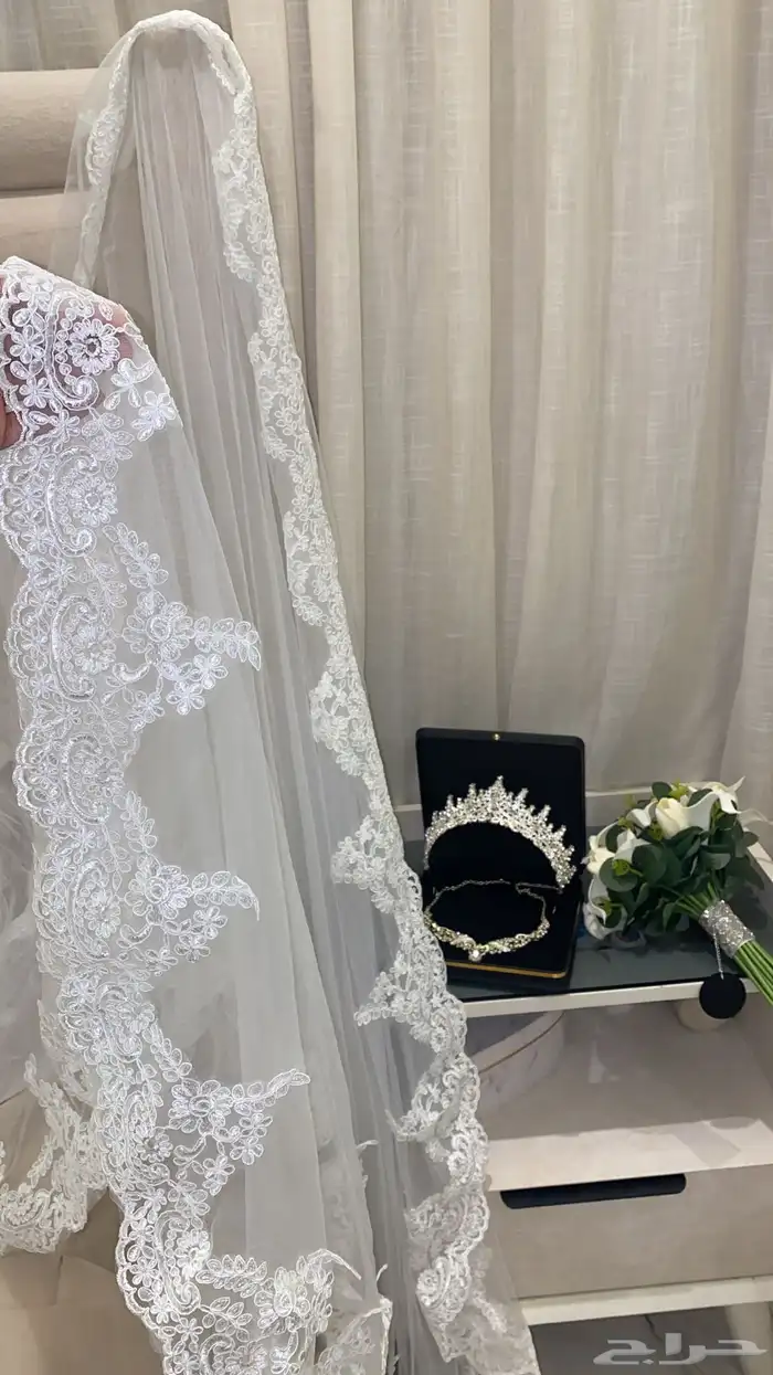 اغراض عروس للبيع (مسكة عقد سلسال وتاج  تشريعة دانتيل) 2