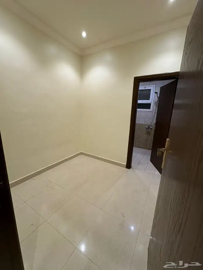 فيلا روف دورين مميزة للايجار بحي المروه 8