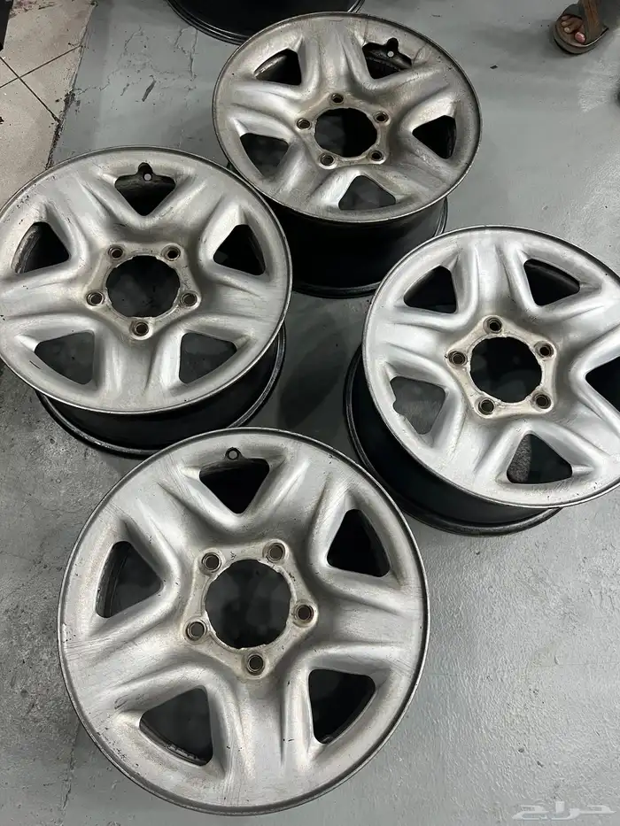 جنوط لاندكروزر ديازل مقاس 17 اصليه 0