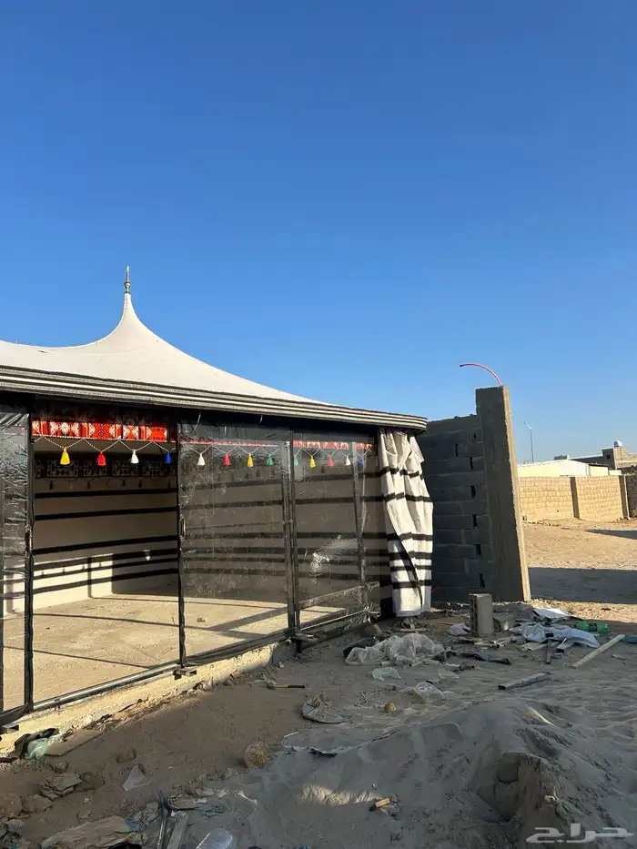 خيام الصقور الملكية 10