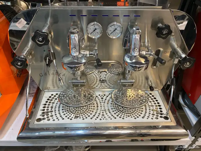 ماكينة قهوة 0