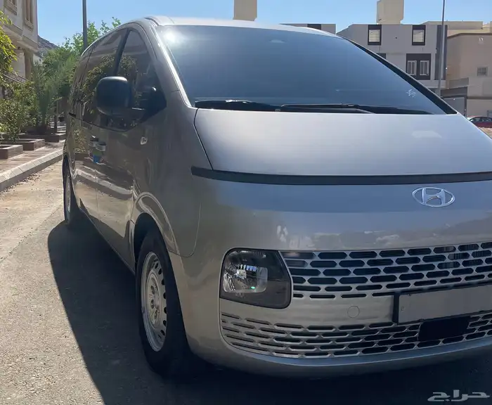 ( تم البيع )هونداي ستاريا 2023 ديزل ماشية 10 الالف فقط 7