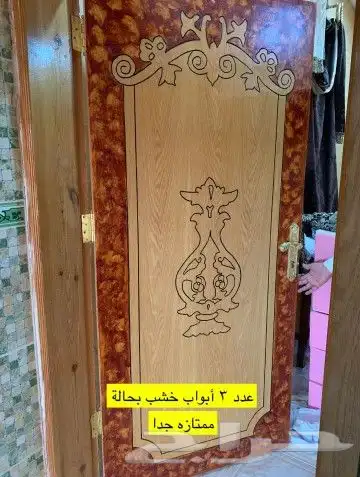 يوجد اثاث غرف نوم6 مكيفات ويوجد مطبخ كامل ويوجد 13