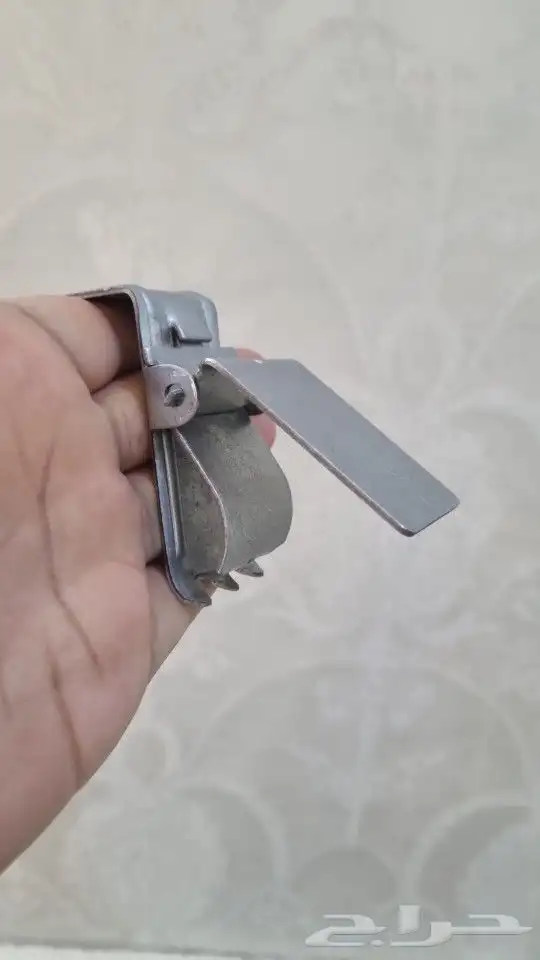 مشابك لعرض السجاد جمله وقطعى 0