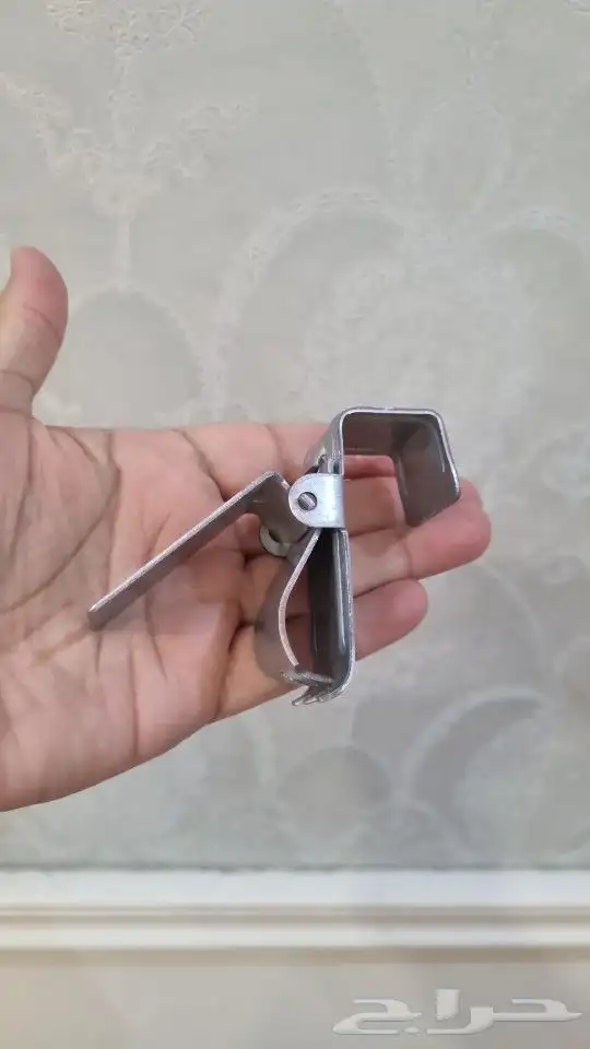 مشابك لعرض السجاد جمله وقطعى 1