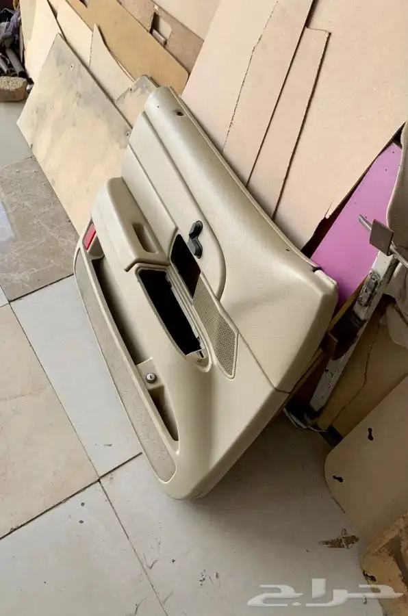 ديكور باب السايق هلوز - فورد فكتوريا 1