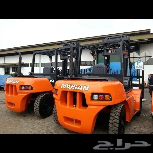 رافعة شوكية 7 طن Forklift للإيجار 1