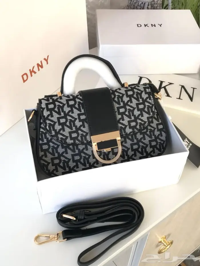 ثلاث موديلات شنط دكني نسائية شنطات ماركات DKNY شنطة بملحقات 15