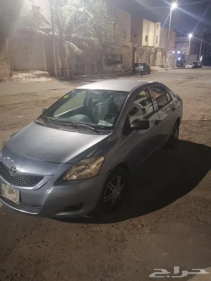 ايجار سيارة يارس اوتامتيك -- تواصل واتس اب 0