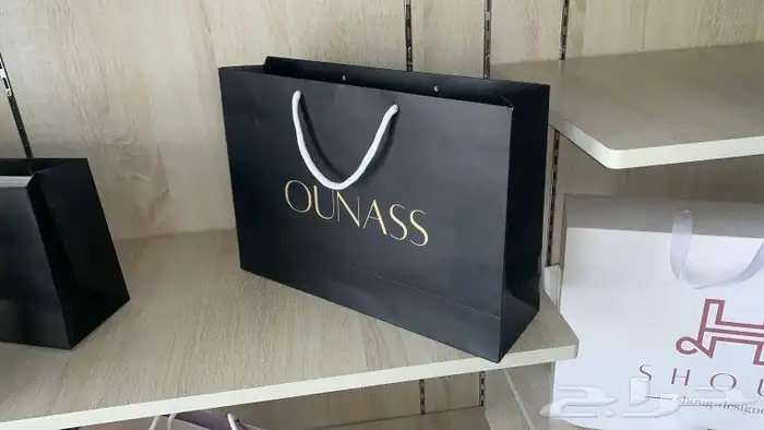 طباعة اكياس عبايات ملونة بكجات تغليف خاصة 2