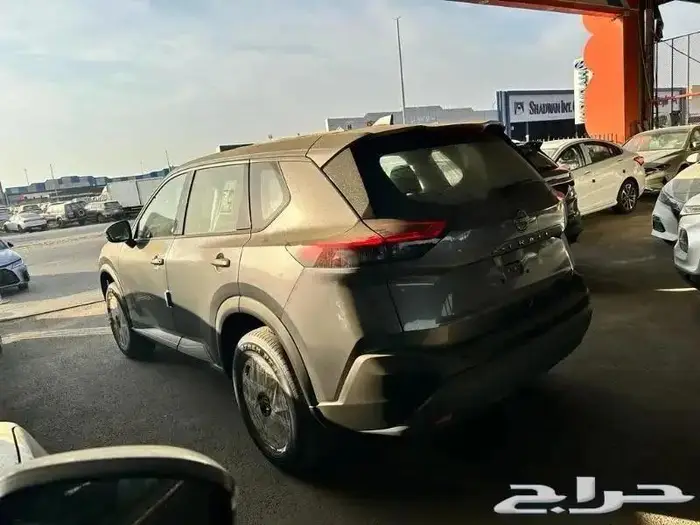 نيسان اكس تريل جميع الفئات كاش واقساط 2024 6