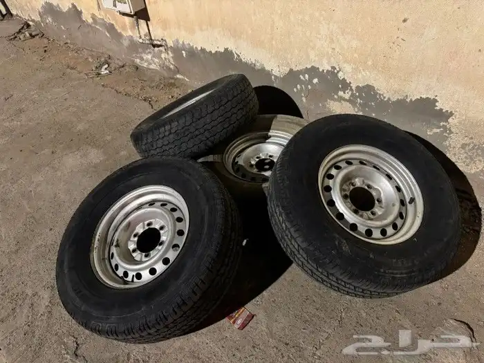 كفرات هلل مستخدم نضيفه العدد4. 6 مسمار 3