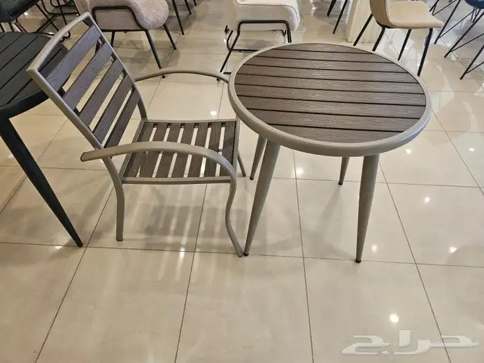 كراسي وطاولات خارجية 16