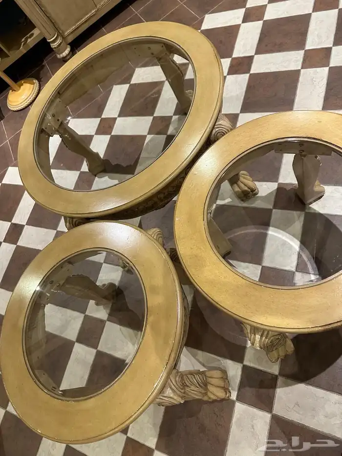 طاولات كلاسيك للبيع 1