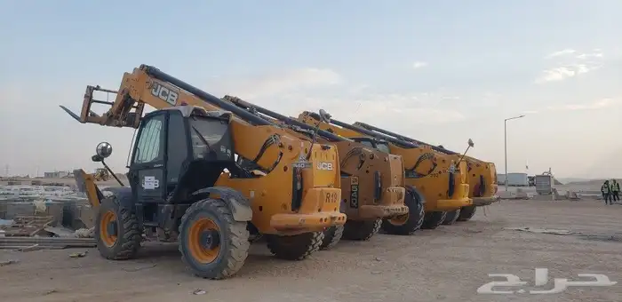 تأجير جميع معدات JCB تلسكوبيه 17 متر 1