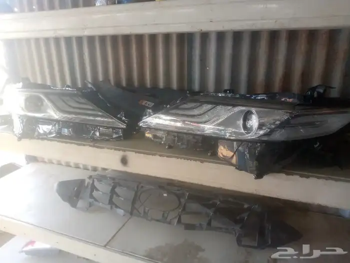 يتوفر لدينا شمعات اماميه كامري ثلاثه لد قراندي 2020 2021 2