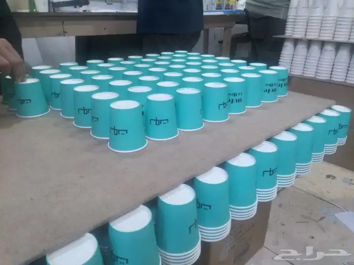 تنفيذ وتصميم وطباعه اكواب بلاستيك اكواب ورق بوكسات اكياس 4