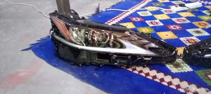 انوار اماميه وخلفيه تويوتا لكزز ES250 موديل 2019 2024 1