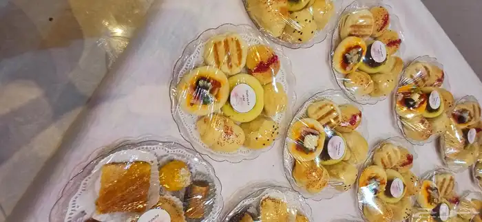 معجنات الجود طازجه ولذيذة نخبزها لكم مباشرة قبل الاستلام 6