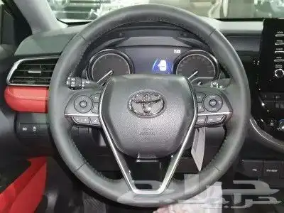 كامرى 2024 SE V6 رمادى (تيتانيوم) 14