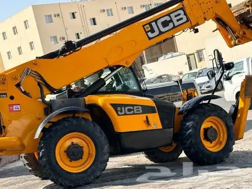 تأجير جميع معدات JCB تلسكوبيه 17 متر 4