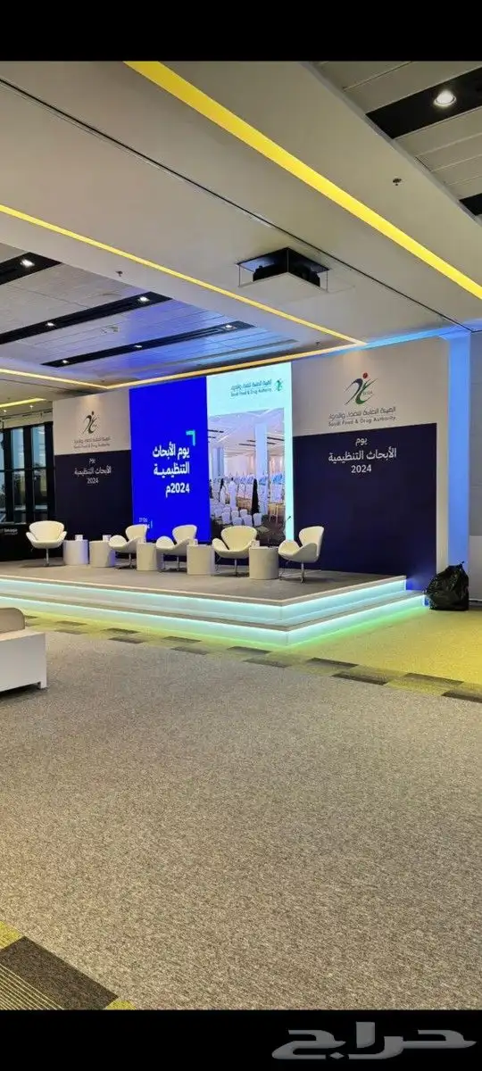 تأجير شاشات عرض 7
