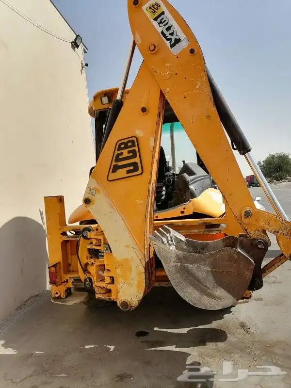تأجير جميع معدات JCB تلسكوبيه 17 متر 8