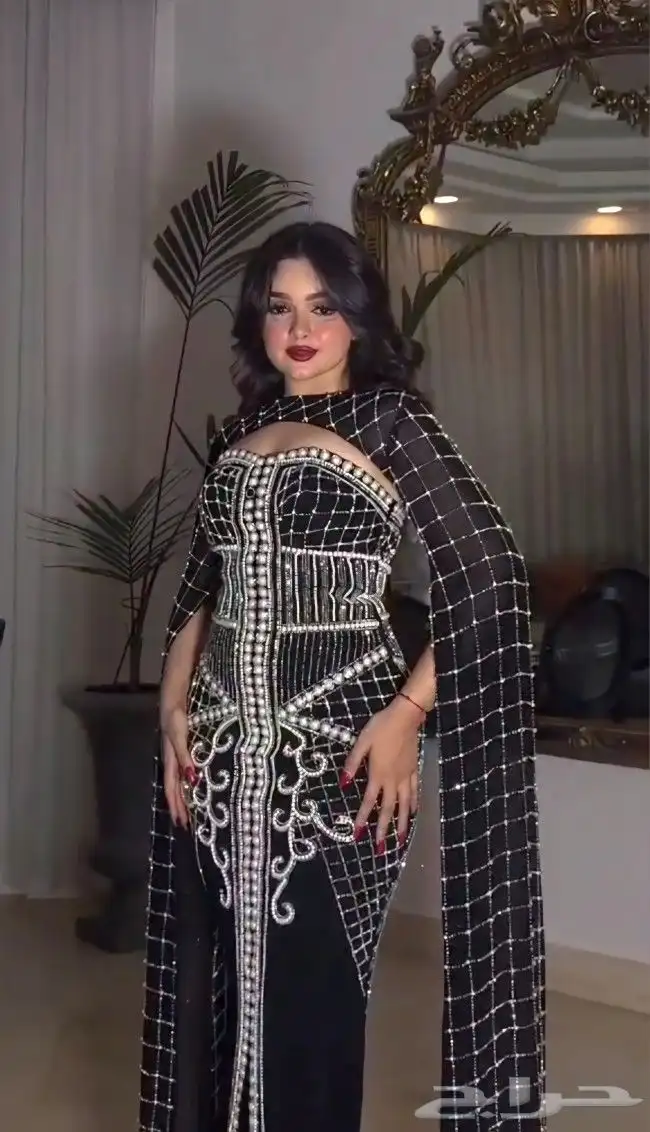 فساتين مخمل و فساتين سهره و فساتين مناسبات توصيل مجانآ 34