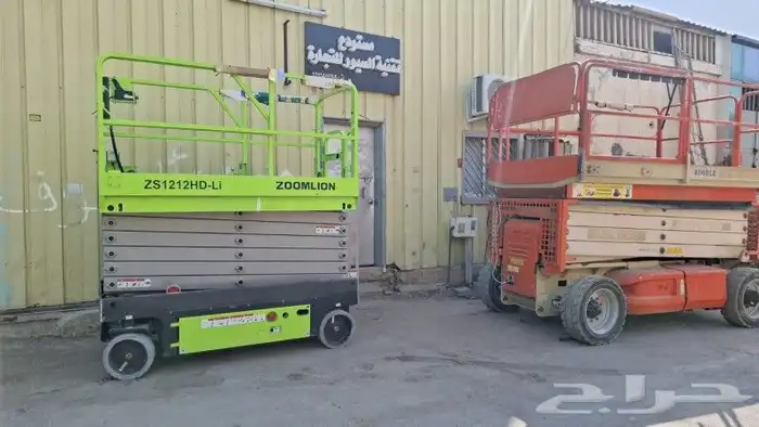 سيزرات كهربائيه وديزل رافعات مقصيه جميع الأحجام للأيجار 1