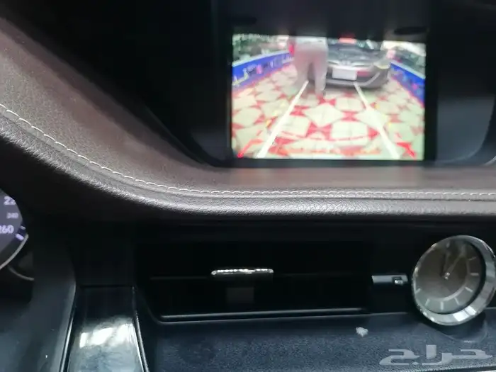 تركيب كيمره علا شاشات الوكاله لكززES350 مديل 2014 8