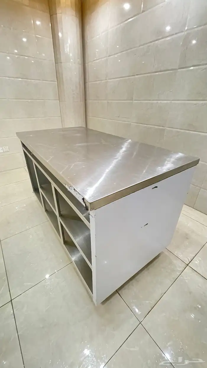 طاولات تحضير للبيتزا مع حاملة حوافظ 9