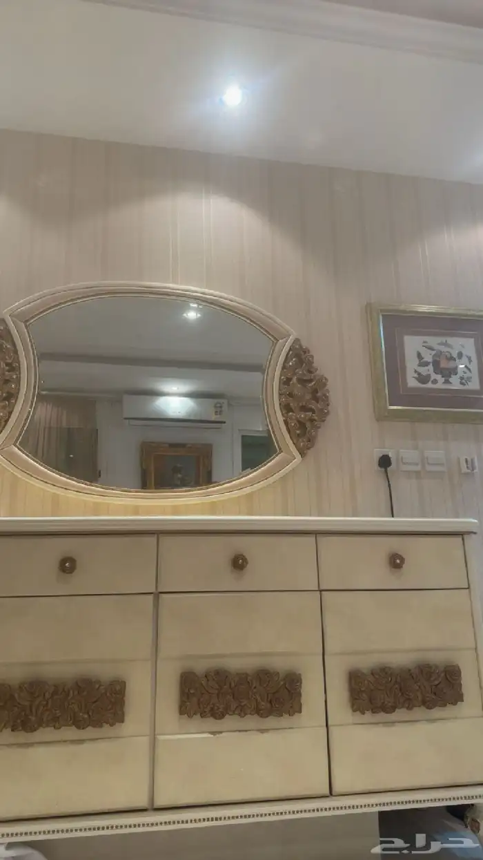 طاولة طعام 1