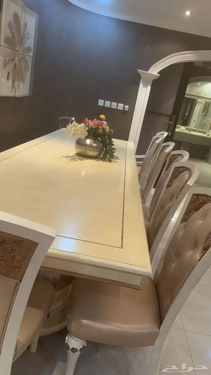 طاولة طعام 0