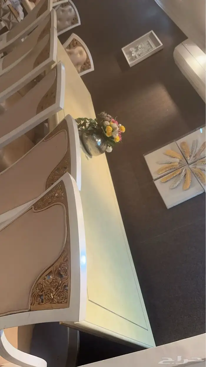 طاولة طعام 5