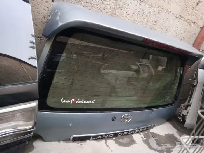ابواب الشنطه تحت وفوق وباب خلفي يمين لاندكروزر 2007 2