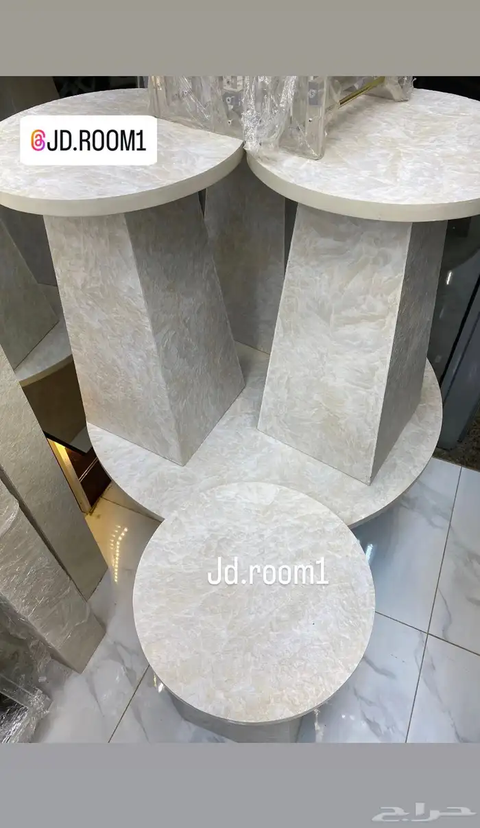 اطقم طاولات خدمه و طاولات تلفزيون بجوده ممتازه 65