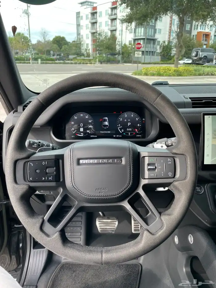 ديفندر 110 V8 سلندر سوبر شارج بانوراما 2023 11
