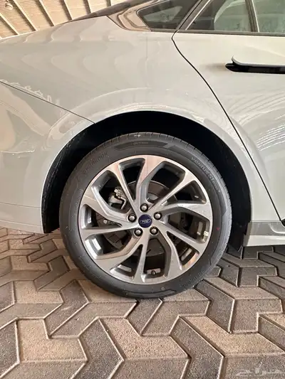 فورد تورس تيتانيوم فل كامل الجديده 2025 19