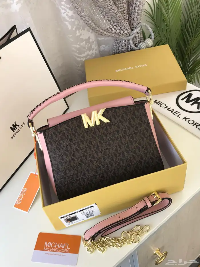 شنط نسائيه ماركه 18