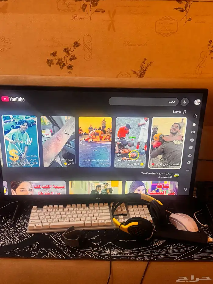 سوني فور مع شاشه 1800 1