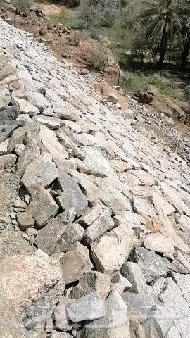 ربراب وبنأ جدرانات بالحجر وتكسير صخور 3